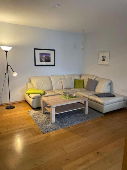 Gepflegte Ferienwohnung In Ruhiger Lage Bad Kissingen Bagian luar foto